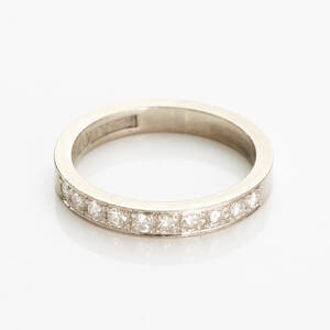 Alliansring med diamanter