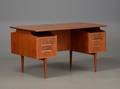 Dansk møbelproducent Fritstående skrivebord af teaktræ, 1960erne 
