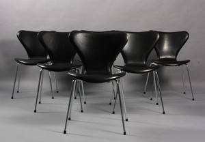 Arne Jacobsen. Seks stole model 3107. 6