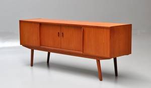 Dansk møbekproducent. Lav skænk i teak, 1950erne 