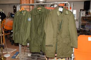 Vintermilitärrockar 2 st  sommaruniform