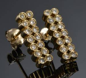 Ørestikker med diamanter ca, 0.50 ct.