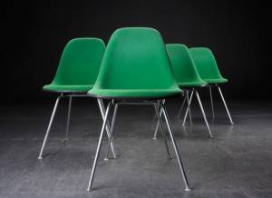 Charles Eames. Sæt på fire skalstole, model DSX 4