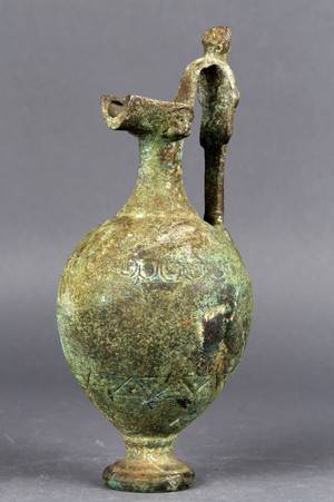 Antik bronze kande, middelhavsområdet.