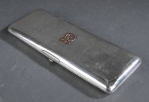 Finsk cigaretetui af sølv