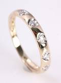 Hjertering m diamanter, 9 kt guld, 0.06 ct.