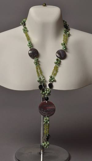 Collier med ferskvands kulturperler mm