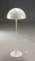 Verner Panton. Panthella. Standerlampe