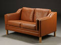 Dansk møbelproducent. To-pers sofa, skind