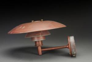 Poul Henningsen. PH 4,53 udendørslampe af patineret kobber