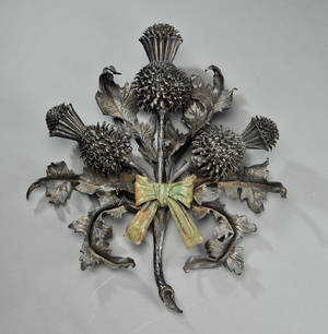 Ornament i form af tidsel, bemalet jern