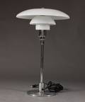 Poul Henningsen. PH 32 bordlampe
