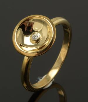 Mads Ziegler,, Suacer, ring med cubic zirkonia, 8 kt. guld 