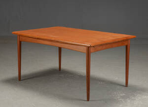 Dansk Møbelproducent. Spisebord af teak, med hollandsk udtræk