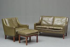 To-personers sofa samt lænestol med skammel, Dansk møbelproducent 3   