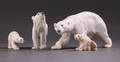Samling figurer af porcelæn i form af isbjørne. BG. 4