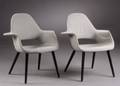 Charles Eames  Eero Saarinen. To armstole The Organic Chair 2