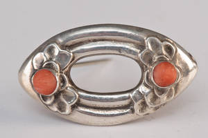 Tidlig Georg Jensen broche af sølv. 1904 - 1908