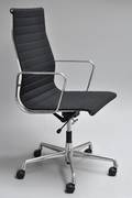 Charles Eames. Kontorstol, model EA-119, sort hopsak 