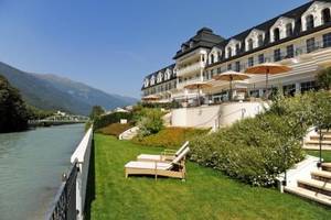 5 Tage Wandern, Wellness Sonnenschein im Grandhotel Lienz Tirol Österreich - Grenze zu Italien in einer Superior Suite für 2 Personen