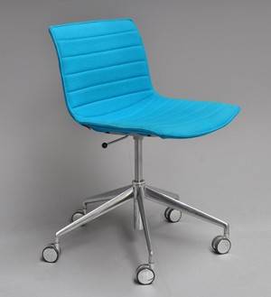 Lievore Altherr Molina. Kontorstol model Catifa 53 