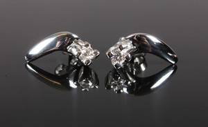 Jan Jørgensen ørestikkere af 14 kt. hvidguld,  Ca. 0.24 ct 2 