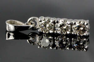 Brillant vedhæng ca 0.82 ct.