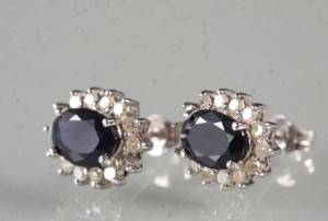 Par safir- og brillant ørestikkere