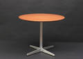 Arne Jacobsen 1902-1971, bord,  Fritz Hansen