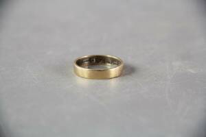Ring i guld 18 k 