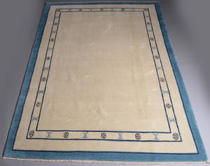 Tibetansk tæppe. 345 x 264 cm.