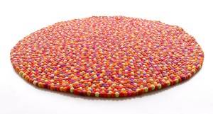 Rug Balls Golden, tæppe af new zealandsk uld Ø 140 cm.