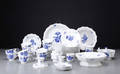 Blå Blomst Kantet service, porcelæn. Kgl.P., primært I.-II. sort. 45