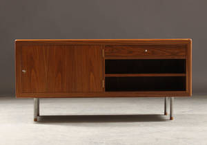 Lav skænk, valnøddetræ