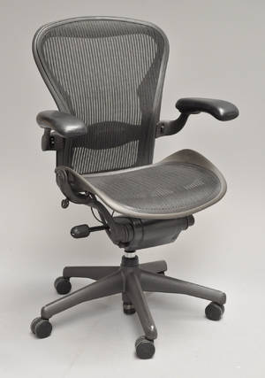 Donald Chadwick  Bill Stump. Aeron kontorstol, model B