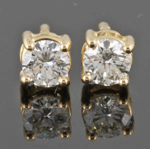 Earrings in 18kt set with brilliant cut diamonds 0.44 ct 2