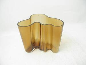 Tulpanvas, Alvar Aalto 1898-1976
