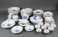 Kgl. Porcelæn. Blå Blomst kaffe og spisestel 67