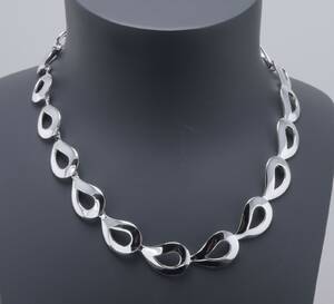 Randers sølv, halskæde med gennembrudte dråbeformede led, sterling sølv