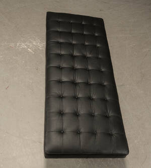 Daybed af sort læder