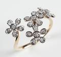 Guldring med blomster, 9 karat