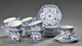 Kgl. Porcelæn, Musselmalet, helblonde kaffekopper. 18
