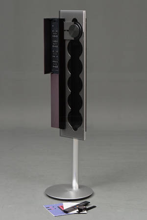 Bang  Olufsen. BeoSound 9000 samt Beo4 fjernbetjening 4