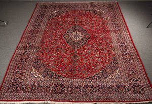 Persisk Meshed tæppe, 382 x 304 cm.