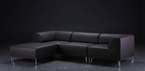 Nomad modulsofa betrukket med chokoladefarvet læder