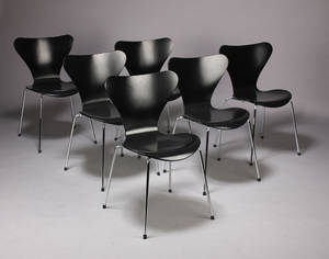 Arne Jacobsen. 7er stole,  Fritz  Hansen i 2006 6