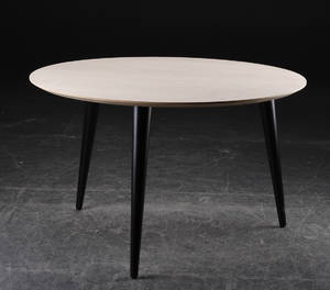 Snedkermester Lau Lauritsen. Spisebord af egetræ