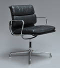 Charles Eames. Armstol model 208. Herman Miller. sort læder