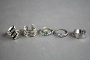 Ringar i silver 5 st