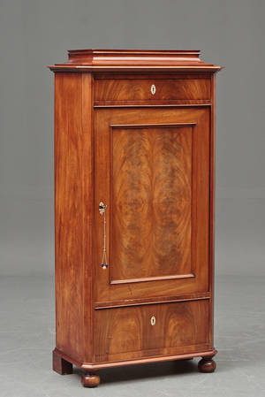 Mahogni sølvtøjsskab ca. 1870